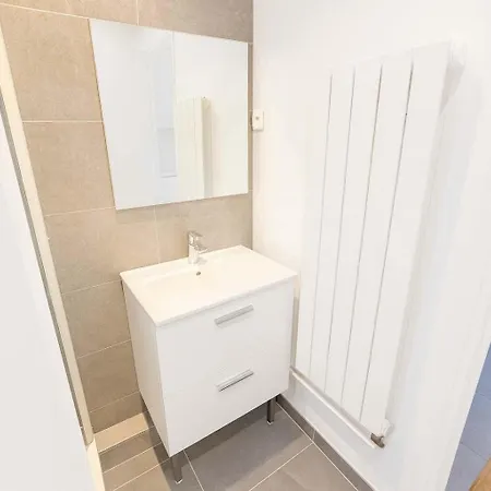 Cosy Avec Ascenseur 16 - 2 Personnes *